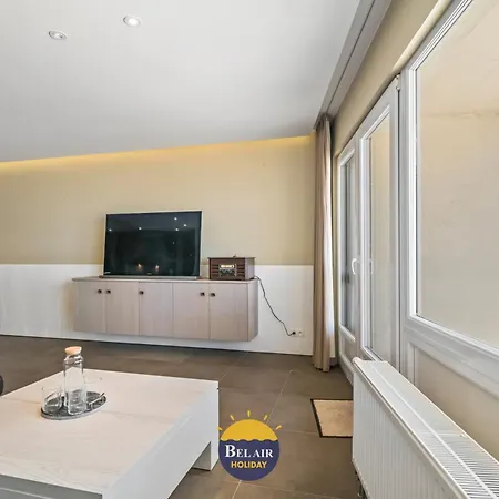Bel Air - Modern 2-bedroom Flat With Stunning Sea Views! T167 아파트 오스텐드